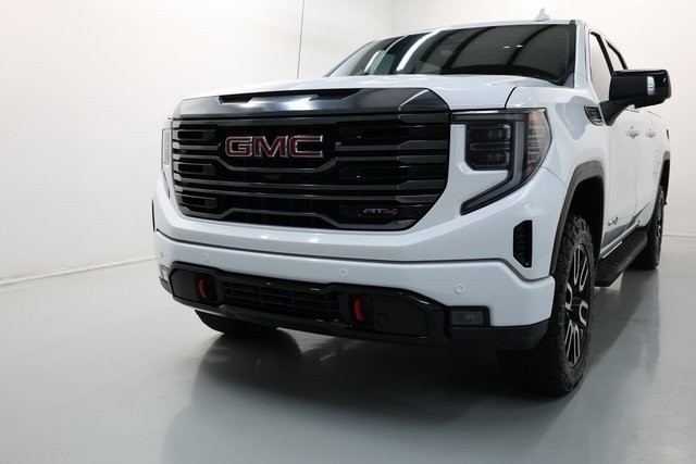 GMC Sierra 1500 Thumbnail Image 175