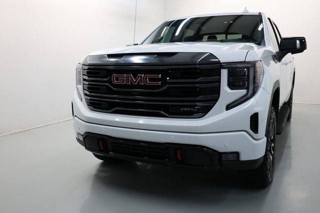 GMC Sierra 1500 Thumbnail Image 176