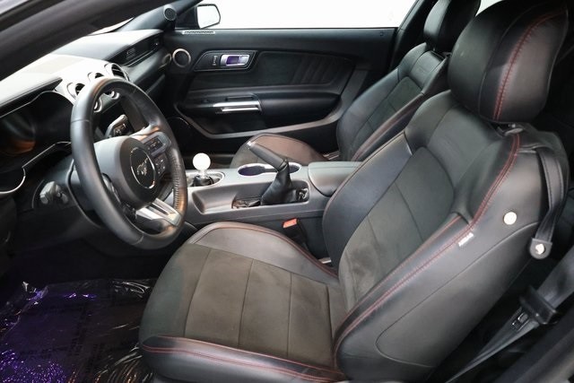 Ford Mustang Thumbnail Image 170