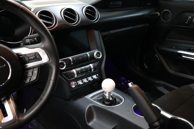 Ford Mustang Thumbnail Image 179
