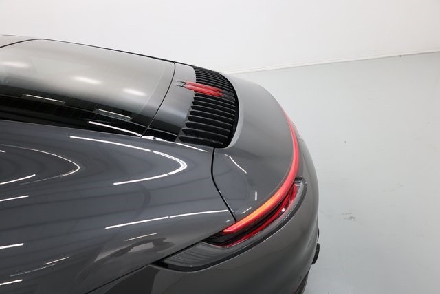 Porsche 911 Thumbnail Image 150
