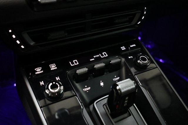 Porsche 911 Thumbnail Image 167