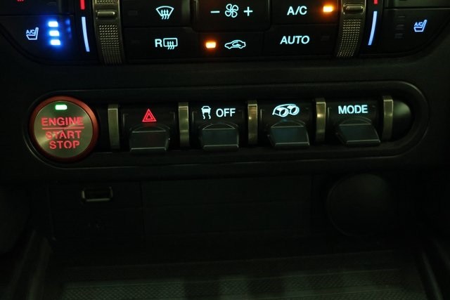 Ford Mustang Thumbnail Image 228