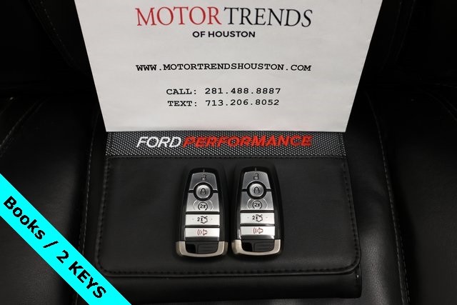 Ford Mustang Thumbnail Image 171