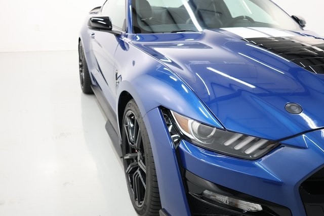 Ford Mustang Thumbnail Image 180