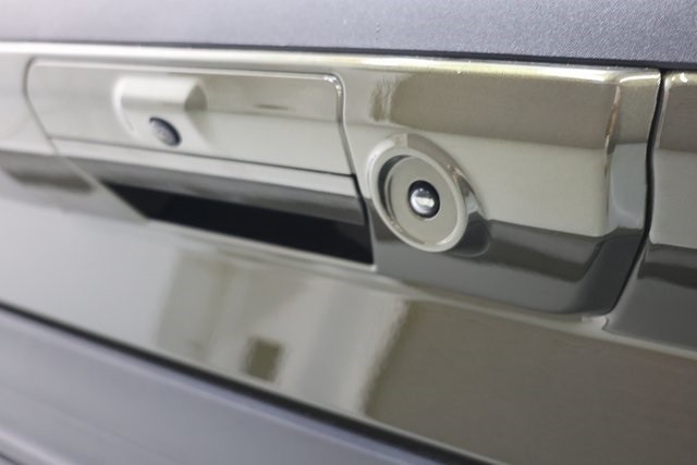 Ford F-150 Thumbnail Image 196