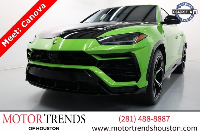 more details - lamborghini urus