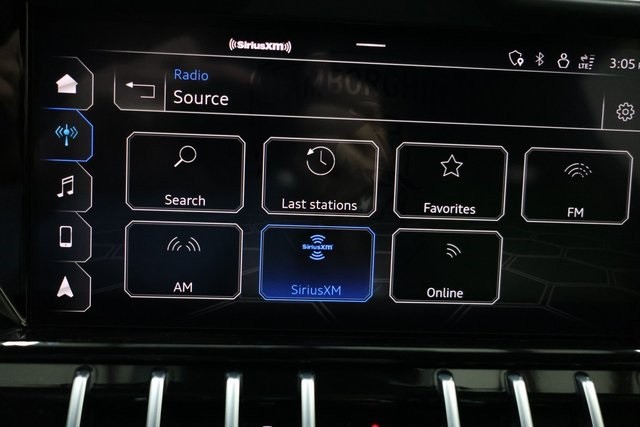 Lamborghini Urus Thumbnail Image 225