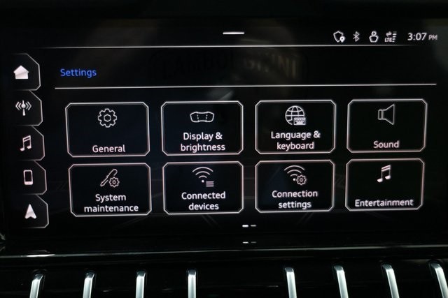 Lamborghini Urus Thumbnail Image 236
