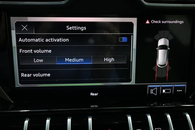 Lamborghini Urus Thumbnail Image 238