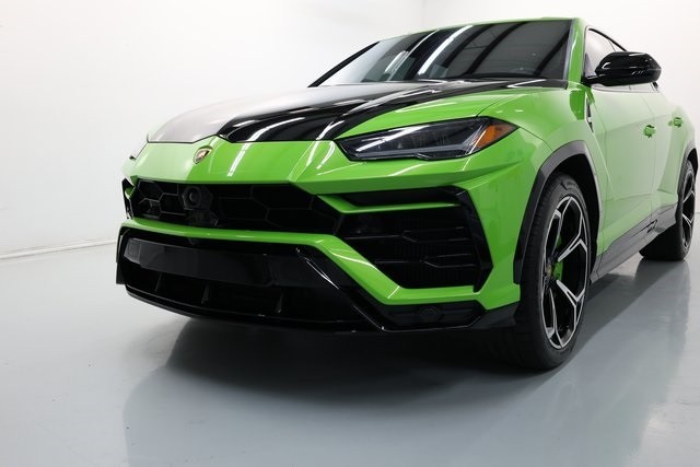 Lamborghini Urus Thumbnail Image 179