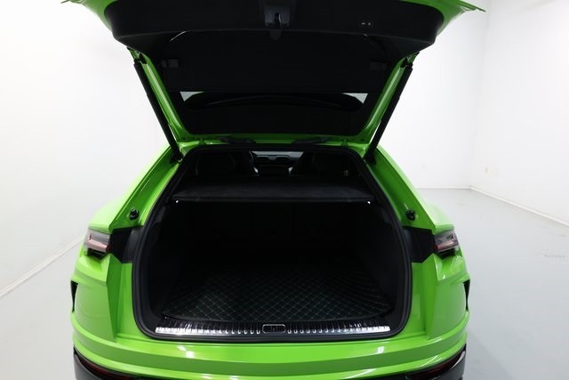 Lamborghini Urus Thumbnail Image 191