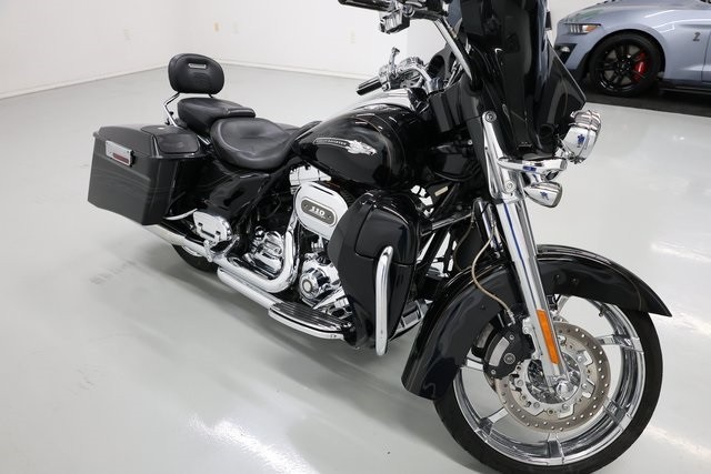 Harley-Davidson Street Glide Thumbnail Image 87