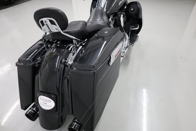 Harley-Davidson Street Glide Thumbnail Image 88