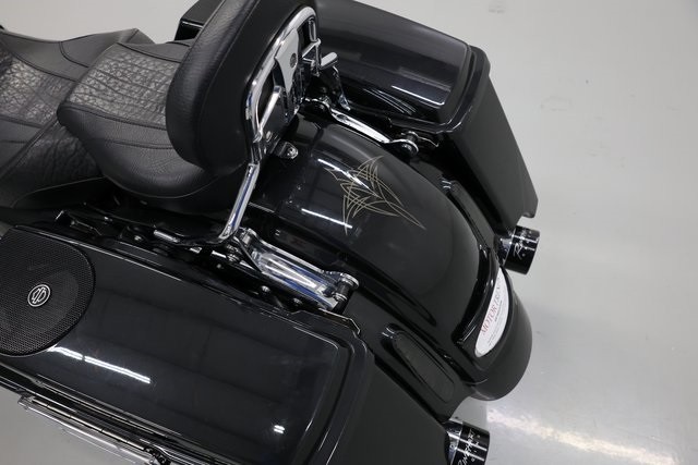 Harley-Davidson Street Glide Thumbnail Image 89