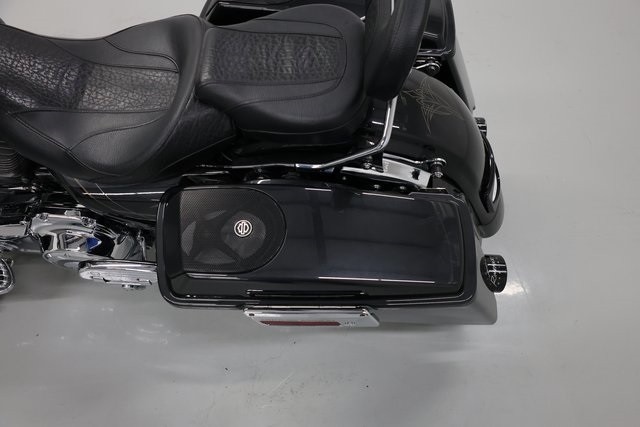 Harley-Davidson Street Glide Thumbnail Image 90