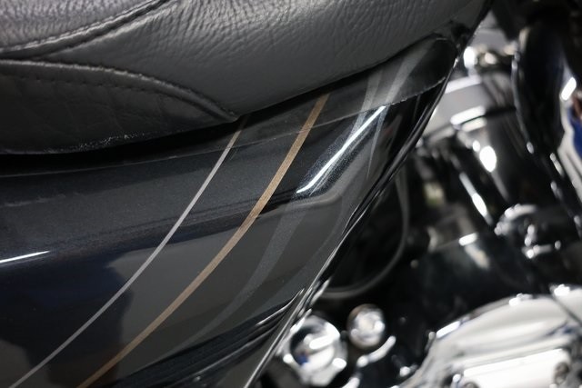 Harley-Davidson Street Glide Thumbnail Image 96