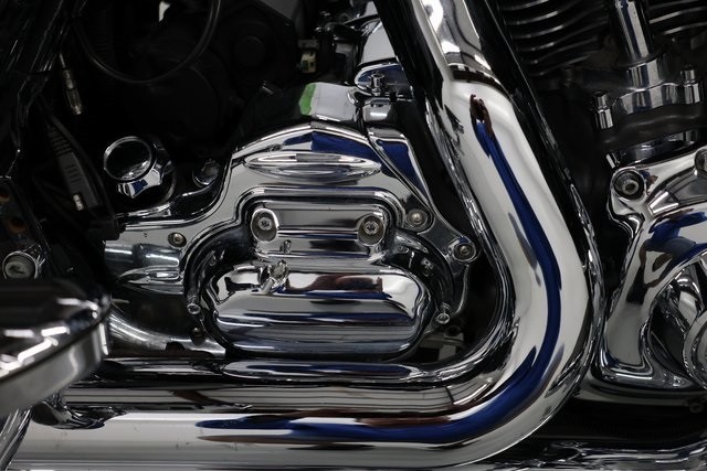 Harley-Davidson Street Glide Thumbnail Image 97