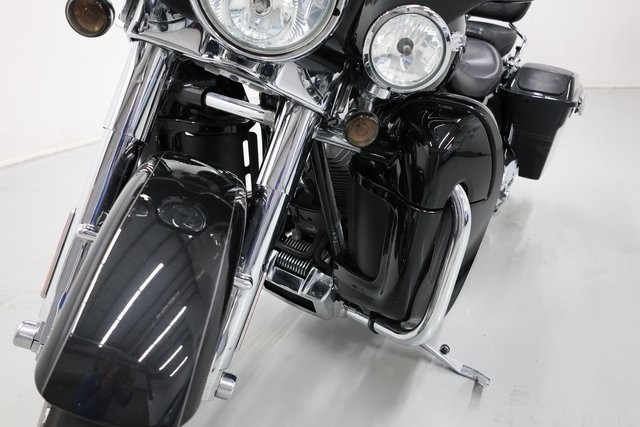 Harley-Davidson Street Glide Thumbnail Image 103