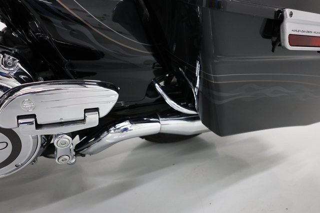 Harley-Davidson Street Glide Thumbnail Image 104