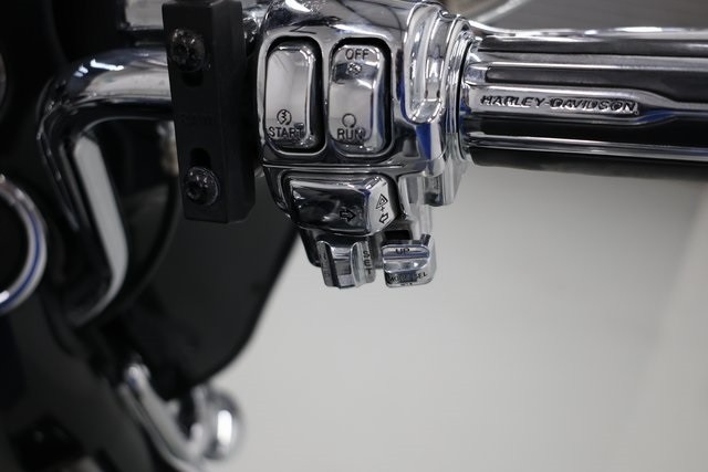 Harley-Davidson Street Glide Thumbnail Image 112