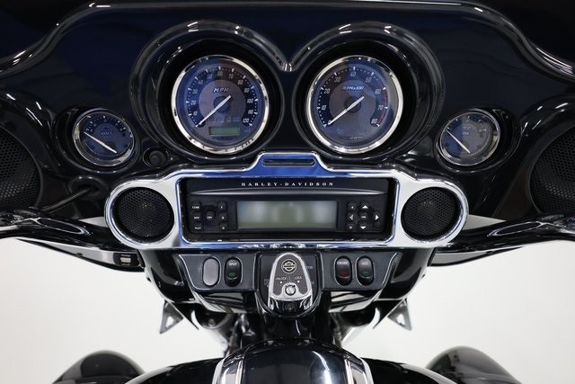 Harley-Davidson Street Glide Thumbnail Image 115
