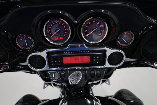 Harley-Davidson Street Glide Thumbnail Image 122