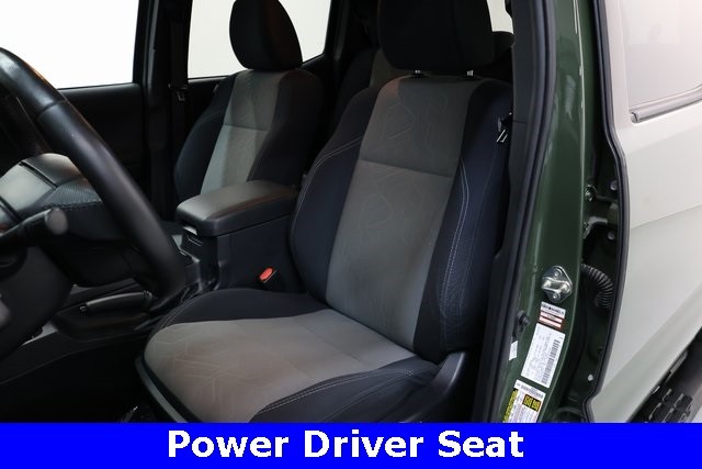 Toyota Tacoma Thumbnail Image 111