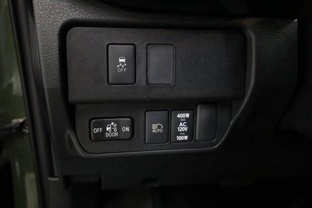 Toyota Tacoma Thumbnail Image 143