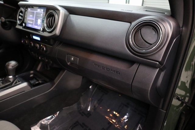 Toyota Tacoma Thumbnail Image 154