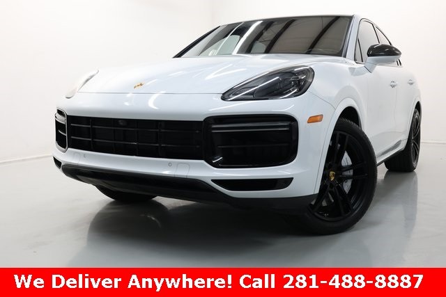2020 Porsche Cayenne Coupe Turbo photo 2