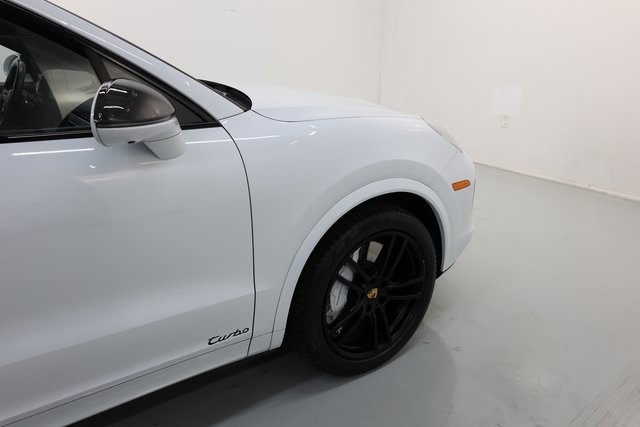 2020 Porsche Cayenne Coupe Turbo photo 54