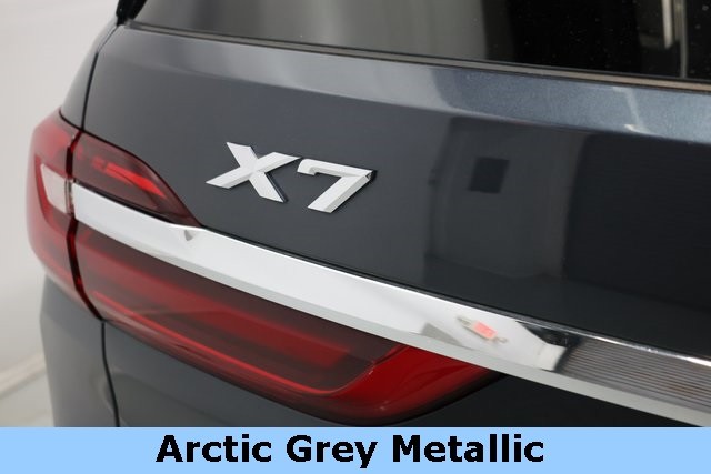 BMW X7 Thumbnail Image 123