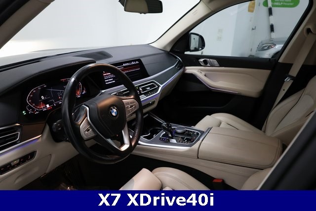 BMW X7 Thumbnail Image 128