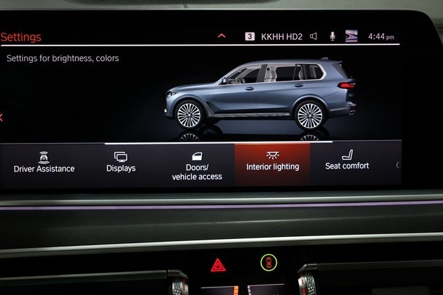 BMW X7 Thumbnail Image 225