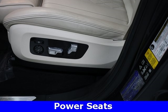 BMW X7 Thumbnail Image 151