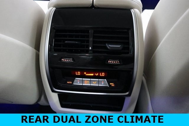 BMW X7 Thumbnail Image 157