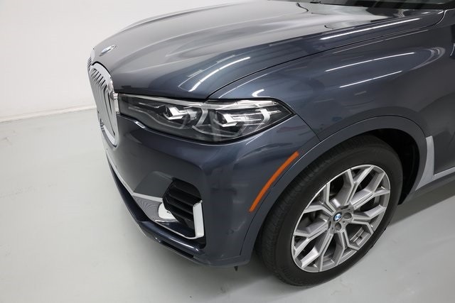 BMW X7 Thumbnail Image 175