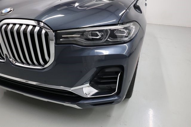 BMW X7 Thumbnail Image 176