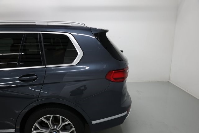 BMW X7 Thumbnail Image 180