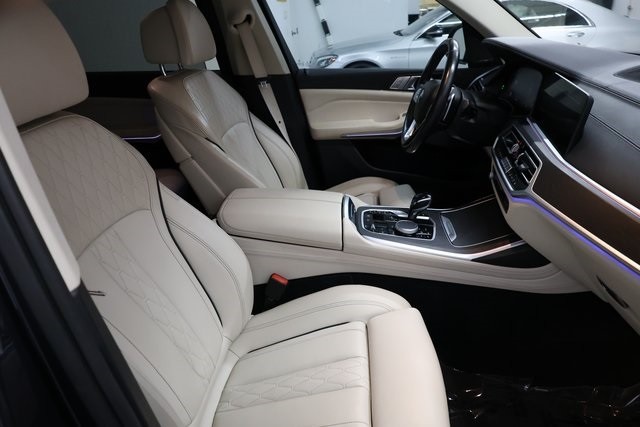 BMW X7 Thumbnail Image 192