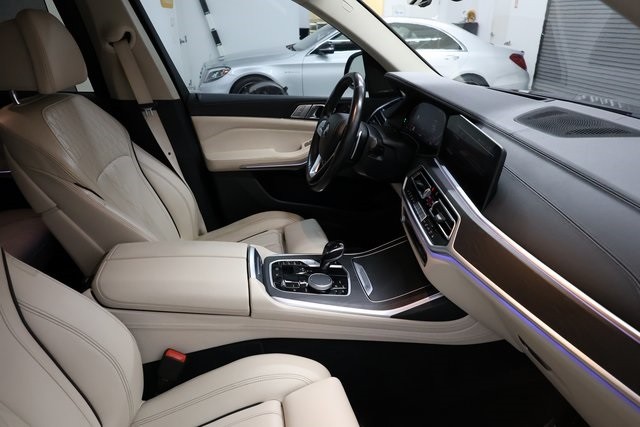 BMW X7 Thumbnail Image 194