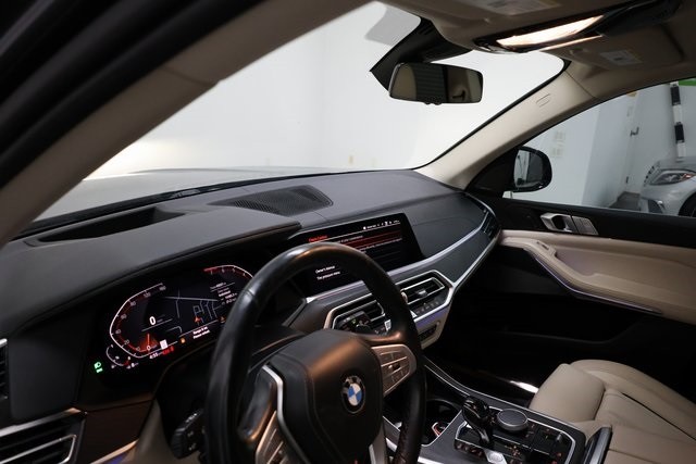 BMW X7 Thumbnail Image 196