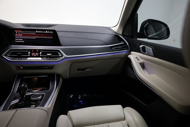 BMW X7 Thumbnail Image 200