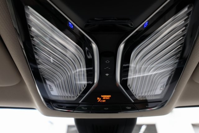 BMW X7 Thumbnail Image 208