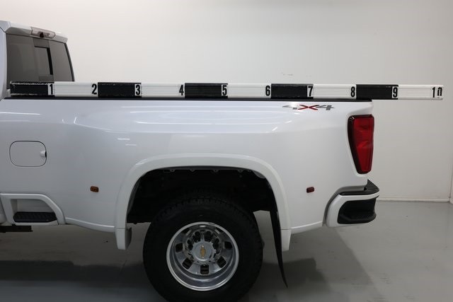 2020 Chevrolet Silverado 3500HD LTZ photo 21