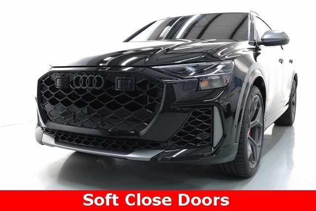 Audi RS Q8 performance Thumbnail Image 136