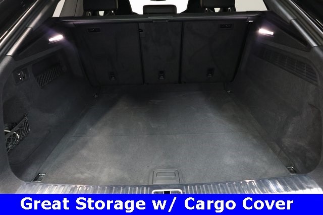 Audi RS Q8 performance Thumbnail Image 174