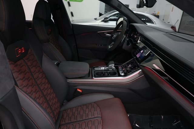 Audi RS Q8 performance Thumbnail Image 196