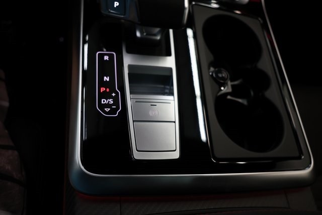 Audi RS Q8 performance Thumbnail Image 207